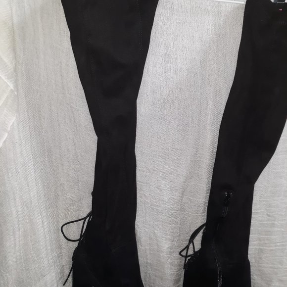 ((Listing#168)) Shoedazzle Knee Boot - Picture 5 of 16